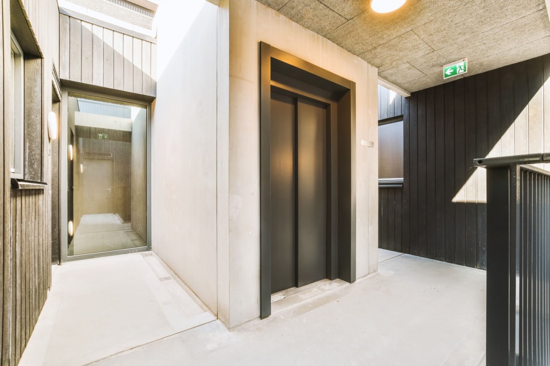 ติดตั้งลิฟท์บ้าน รับออกแบบติดตั้งลิฟท์บ้าน บริการหลังการขาย ปรึกษาฟีจากวิศวะกรผู้เชี่ยวชาญ